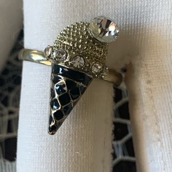 Ring ice cream cone black enamel with crystals adjustable - Picture 4 of 9